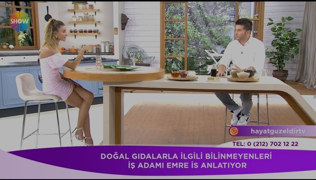 Show TV - Özge Ulusoy ile Hayat Güzeldir.