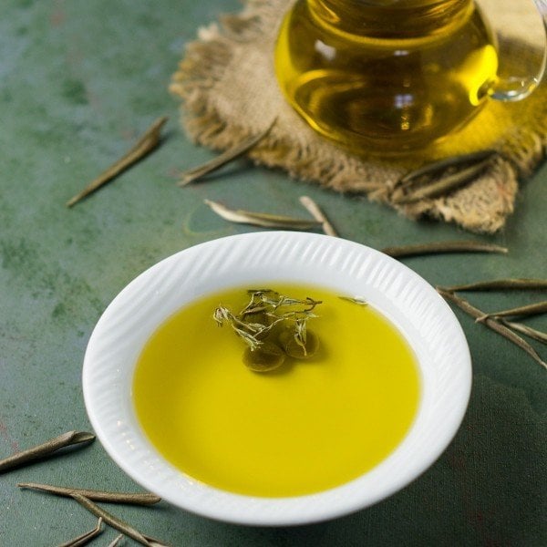 5 LT ZEYTİNYAĞI ( ERKEN HASAT -SOĞUK SIKIM SIZMA-ANALİZLİ)